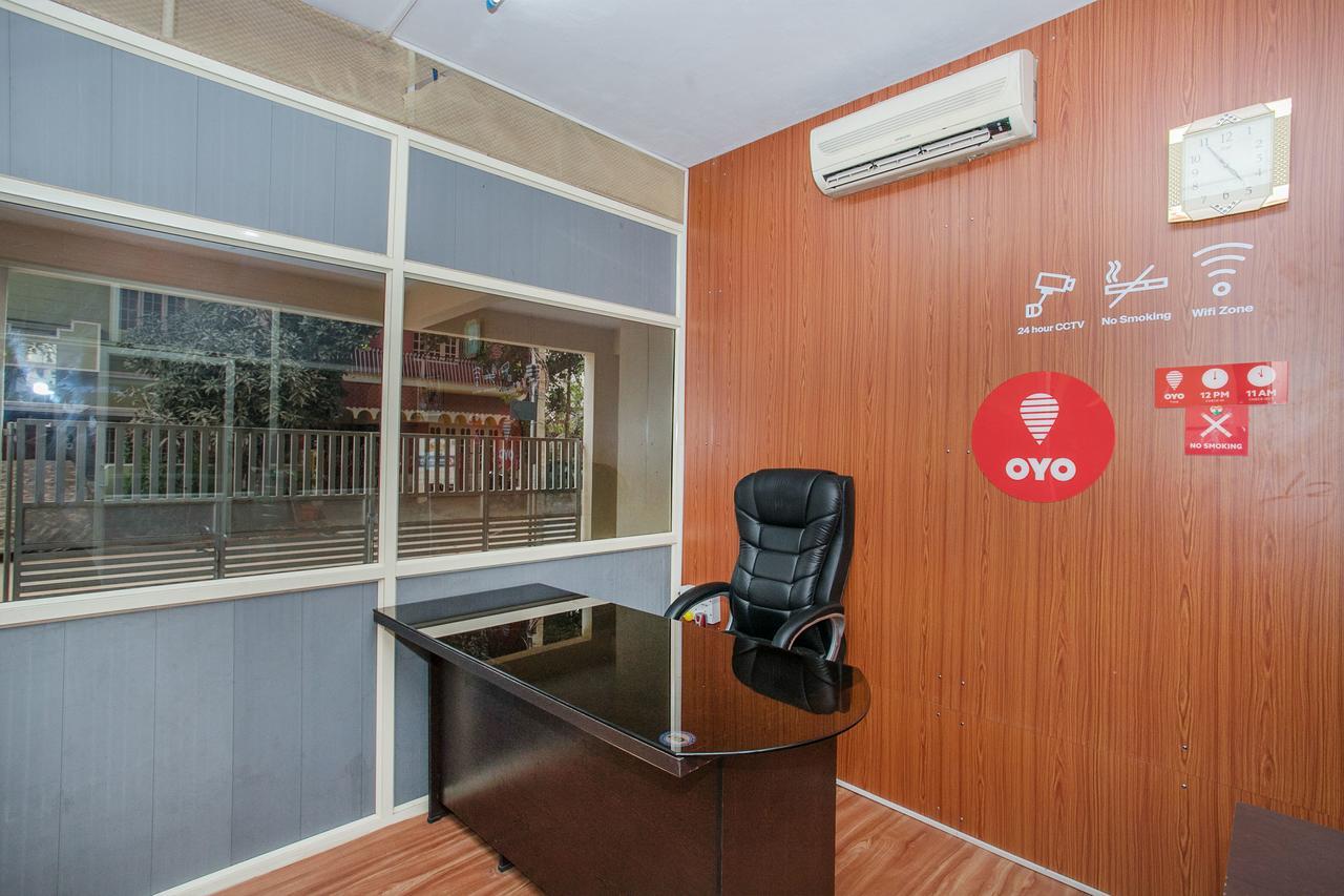 Oyo 9702 Hebbal Hotel Bangalore Eksteriør billede